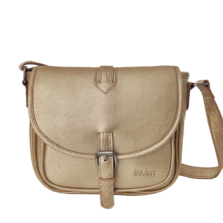Lea toni<br>chloe dore