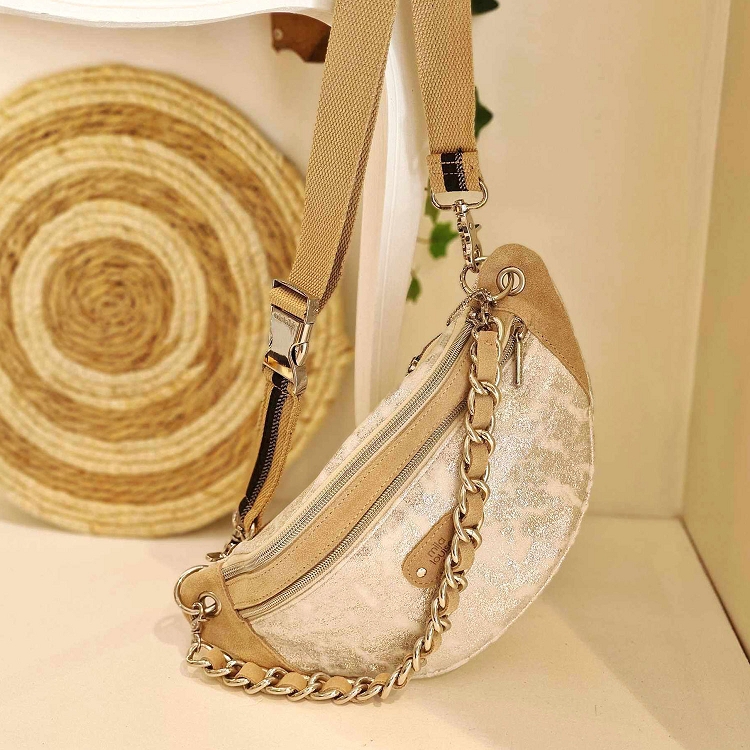 Mila louise<br>petra cu argent5148805_2