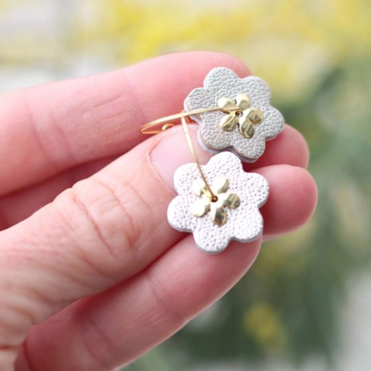 Jeanne et jo<br>fleur platine5157802_3