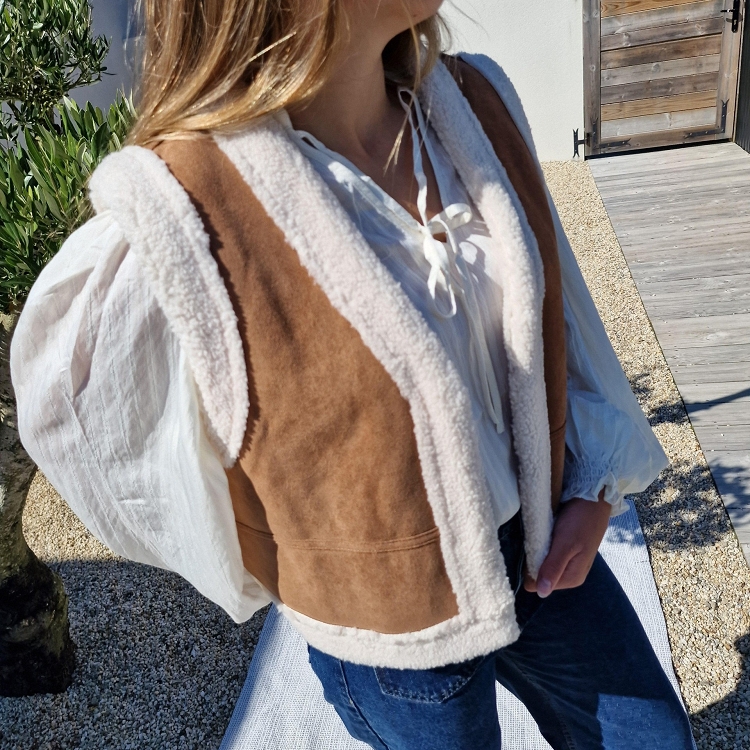 Grace and mila<br>sohen camel