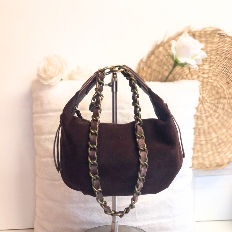 Mila louise<br>rubina v bordeaux