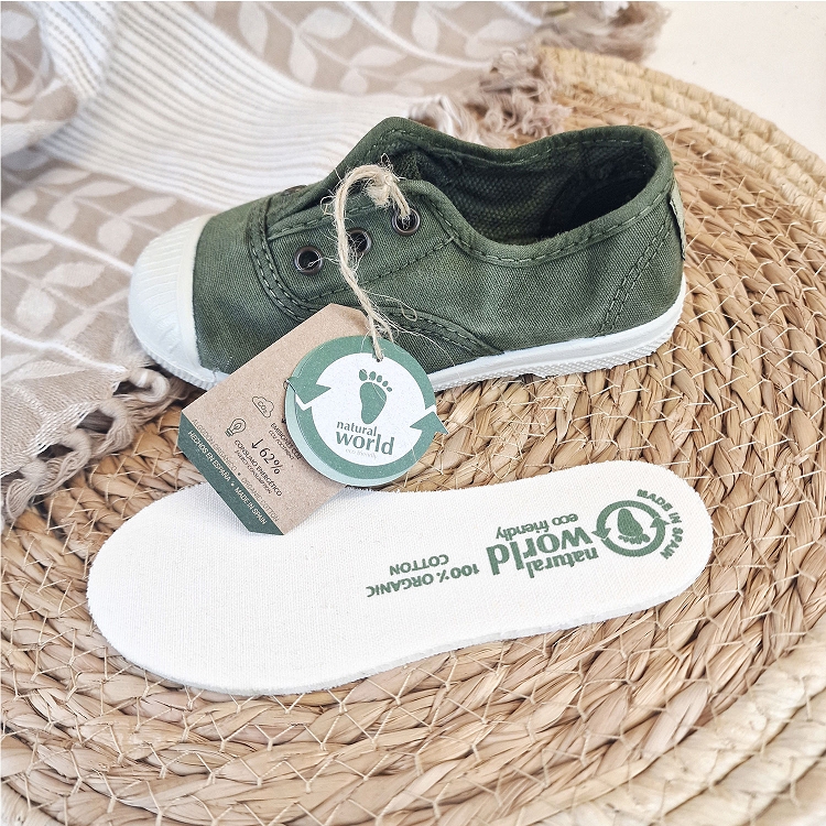 Natural world<br>470 kaki6213602_2