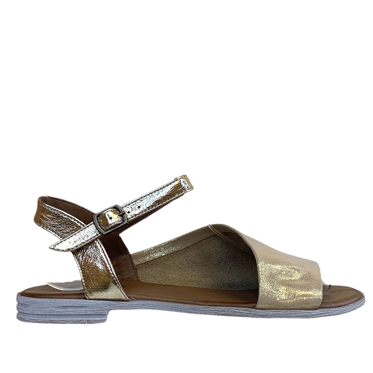 Bueno<br>sandra dore